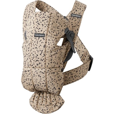Babybjorn nosítko MINI Woven Beige Dark gray print