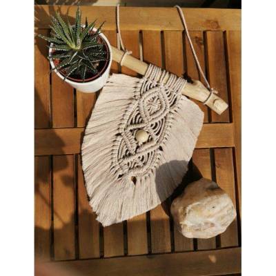 Světlé béžový macramé list na zeď Macrame Leaf, 26x32 cm Barva: Béžová