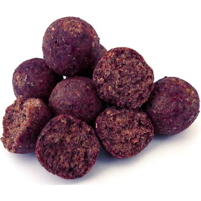 MAGIC WOLF Kŕmne Boilies 5kg 20mm Chilli Slivka