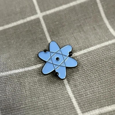 Pinarna Model atomu