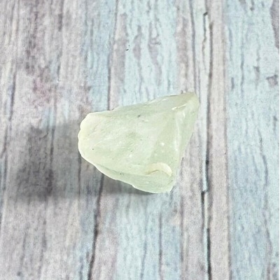 Nefertitis Libyjské sklo Egypt 37 NF60750 - cca 1,6 x 1,2 cm, 2,5 g