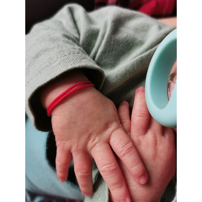 Червен конец за бебе от сатен (БГС14)