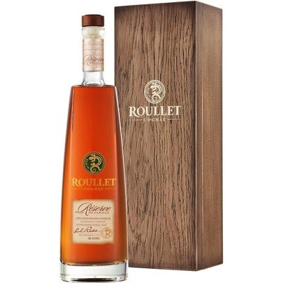 Roullet Reserve de Famille 40% 0,7 l (dřevěná kazeta)