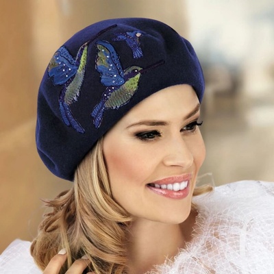 Willi dámský baret s výšivkou kolibříků W-0035/161 modrý