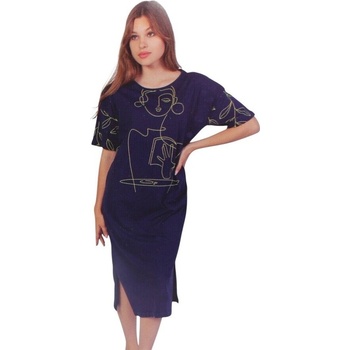 Тъмносиня нощница с образ на жена и цепки