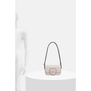 GUESS чанта дамска от имитация на кожа JANIE (HWVG99.10210) - answear - 160,36 лв