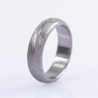 Prima voda Kovaný snubní prsten z oceli damasteel CR6164