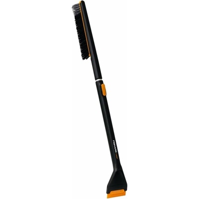 Fiskars X-series Teleskopický smetáčik so škrabkou 1078493