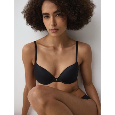Triumph Body Make-Up Essentials WHP černá