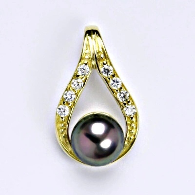 Čištín Zlatý přívěšek s přírodní černou perlou P 1411