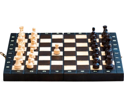 Drevené šachy a Backgammon malé