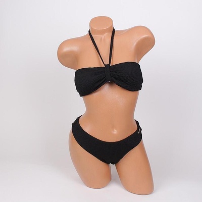 Дамски бански в черно с рипсен ефект