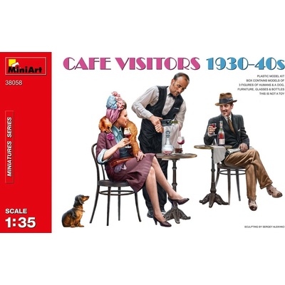 MiniArt Cafe Visitors 1930-40's 38058 1:35