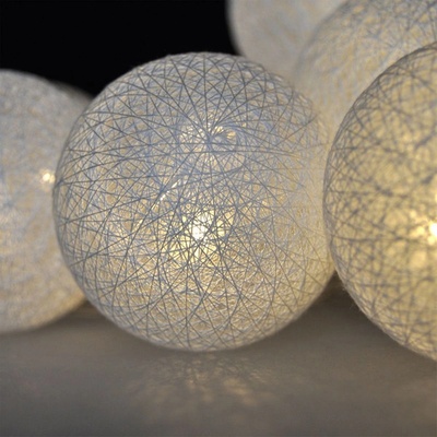 Solight LED reťaz vianočné gule bavlnené 10LED 1m 2x AA IP20