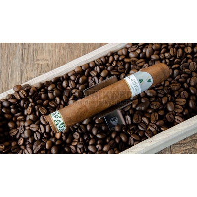 Oscar Valladares Santiago Valladares Robusto Magico Exclusivo Europe 10 ks