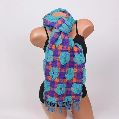 Кариран шал в синьо и оранжево с тюркоазени цветя
