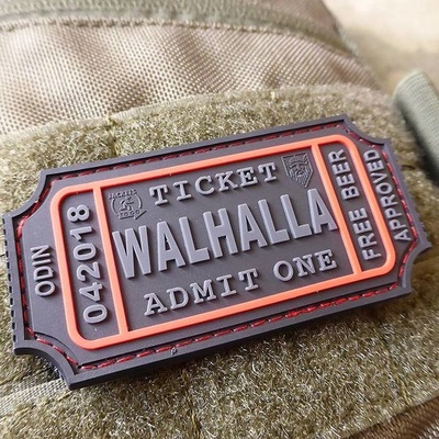 JACKETS TO GO Nášivka WALHALLA TICKET BEER velcro plast ČERNÁ/ČERVENÁ