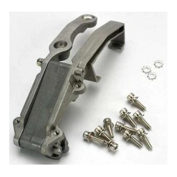 Traxxas легла на двигателя