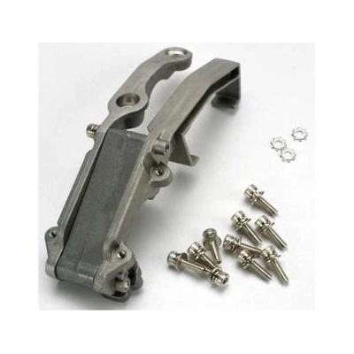 Traxxas легла на двигателя