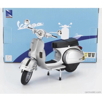 Newray Piaggio Vespa P200e 1978 1:12 stříbrná