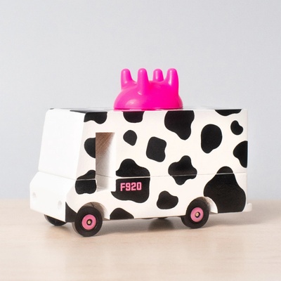 Candylab Drevené autíčko Candycar Moo Van- Mliečna dodávka