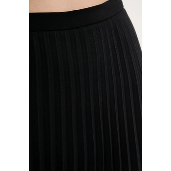 MM6 Maison Margiela Пола MM6 Maison Margiela в черно среднодълга разкроена S52MA0198. S43455 (S52MA0198.S43455)