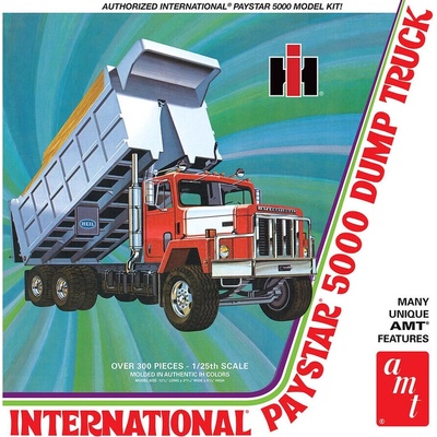 Plastikový model AMT International Paystar 5000 sklápěč 1:25