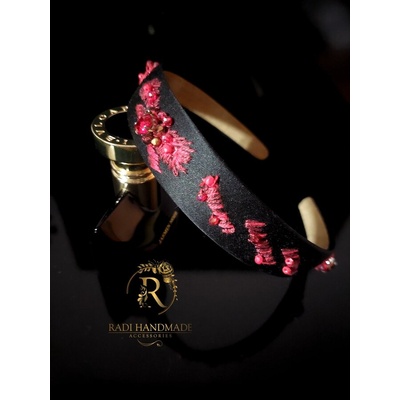 Radi handmade Дизайнерска диадема с червена бродерия и камъни (899)