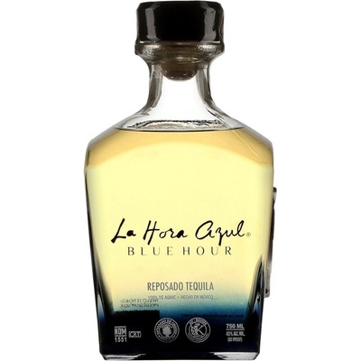 La Hora Azul Blue Hour Reposado Tequila 100% de Agave 40% 0,7 l (čistá fľaša)