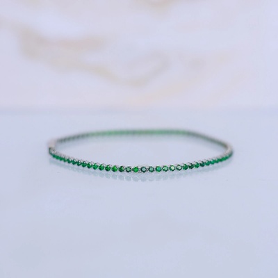 Lillian Vassago Tenisový náramek zdobený zelenými zirkony, bílé zlato LLV03-GB004