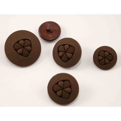 Gombík so spodným prišitím - hnedý s reliéfom - priemer 2,7 cm