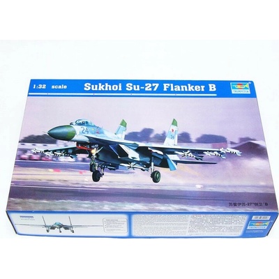 Trumpeter Su-27 Flanker B 1:32