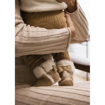 Mayoral Декоративни ботуши изкуствена кожа в цвят бадем за новородено момиче Mayoral