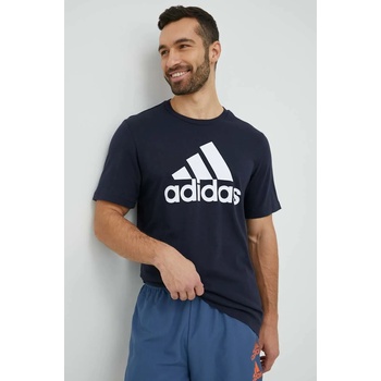 Adidas Памучна тениска adidas в тъмносиньо с принт IC9348 (IC9348)