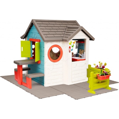 Smoby Domček so záhradnou reštauráciou Chef House DeLuxe na podlahe so stolom a záhradkou