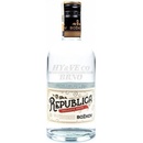 Božkov republika exclusive white 38% 0,7 l (čistá fľaša)