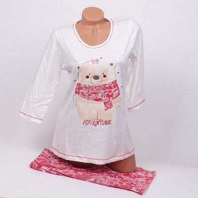 Дамска пижама в бяло и червено с коледно мече