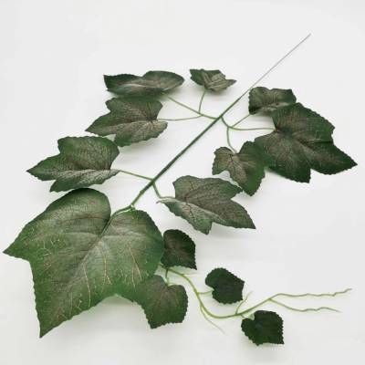 Umělý list vinné révy flokovaný tmavě zelený (13 listů) – výška 55 cm