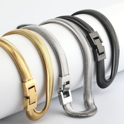 Steel Edge Řetízek z chirurgické oceli WJHN298 Zlatá