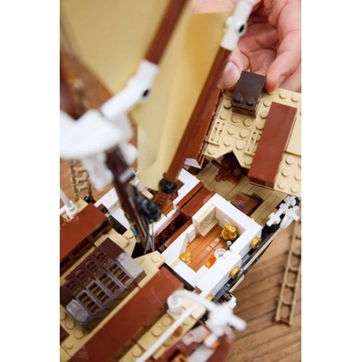 LEGO® Icons™10335 Loď Endurance