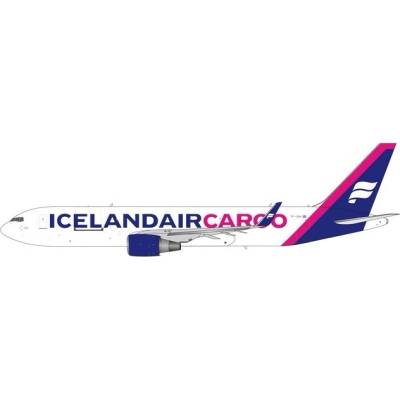 Phoenix B767-304ERBCFWL Icelandair Cargo Magenta Tail design Named Grímsey 1:400