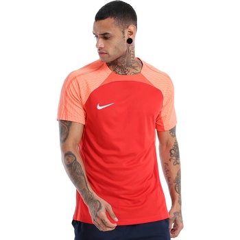 Image 1 of Nike Мъжка тениска Dri-Fit Strike 3 TR - DR0889-657