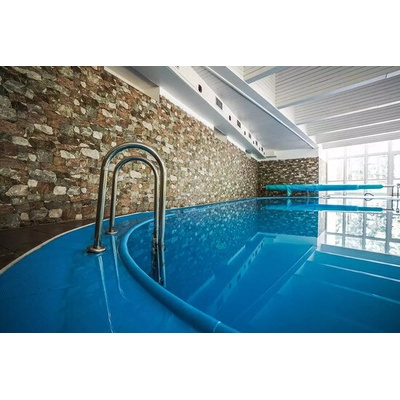 Pohodový wellness pobyt s polopenzí v útulném, jihočeském Interhotelu America**** pro 2 osoby