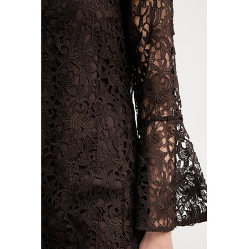 Bruuns Bazaar Рокля Bruuns Bazaar в кафяво къса със стандартна кройка BBW4517 (BBW4517)