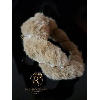 Radi handmade Дамска диадема с бежав пух с перли (933)