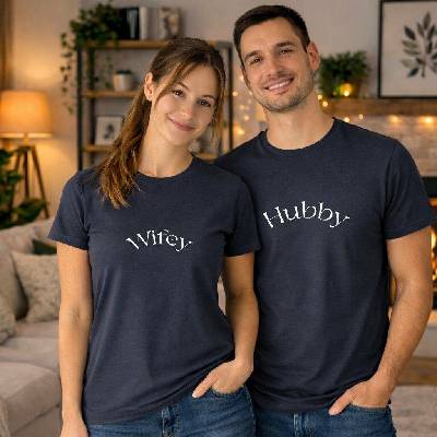 Trička s potiskem WIFEY a HUBBY, pro pár Barva: Modrá, Velikosti: On L Ona M, Varianta potisku: Uprostřed na hrudi