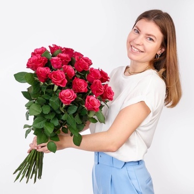 Kytice 20 růžových dlouhostonkých růží XXL