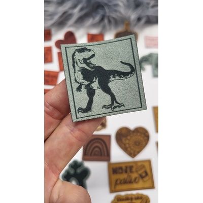 Koženkový štítok Dinosaurus Materiál/farba: Brúsená koženka ŽLTÁ