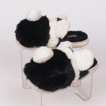 Image 1 of Дамски домашни пухкави пантофи в черно и бяло