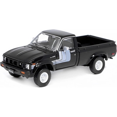 BM Creations Toyota Hilux 1980 RHD černá 1:64